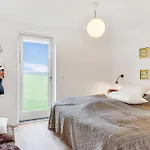 Three-bedroom In בית נופש