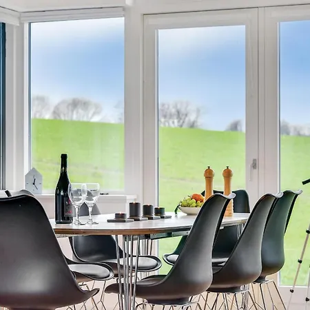 Gorgeous In With Kitchen