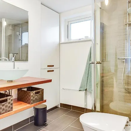 Сasa de vacaciones Three-bedroom In *